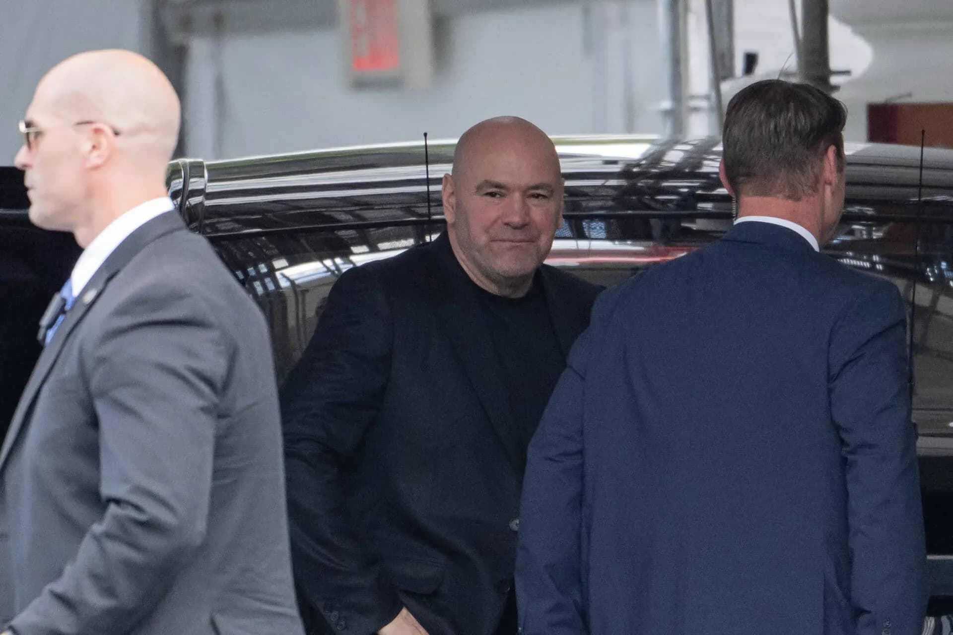 Dana White and Ryan Garcia weigh in on Oscar De La Hoya's absence.