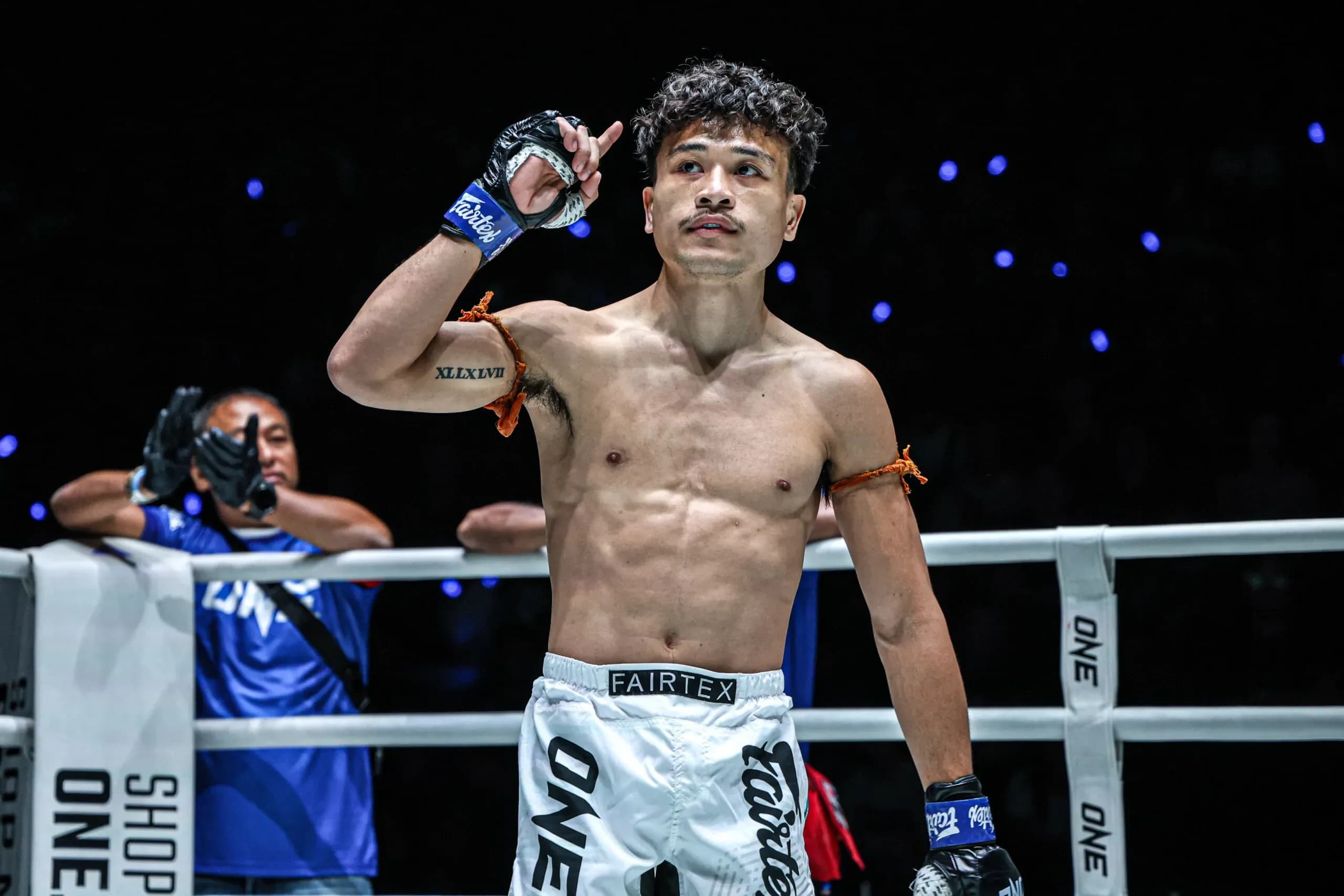 Jaosuayai Mor Krungthepthonburi gets ready to fight in the ONE Championship ring