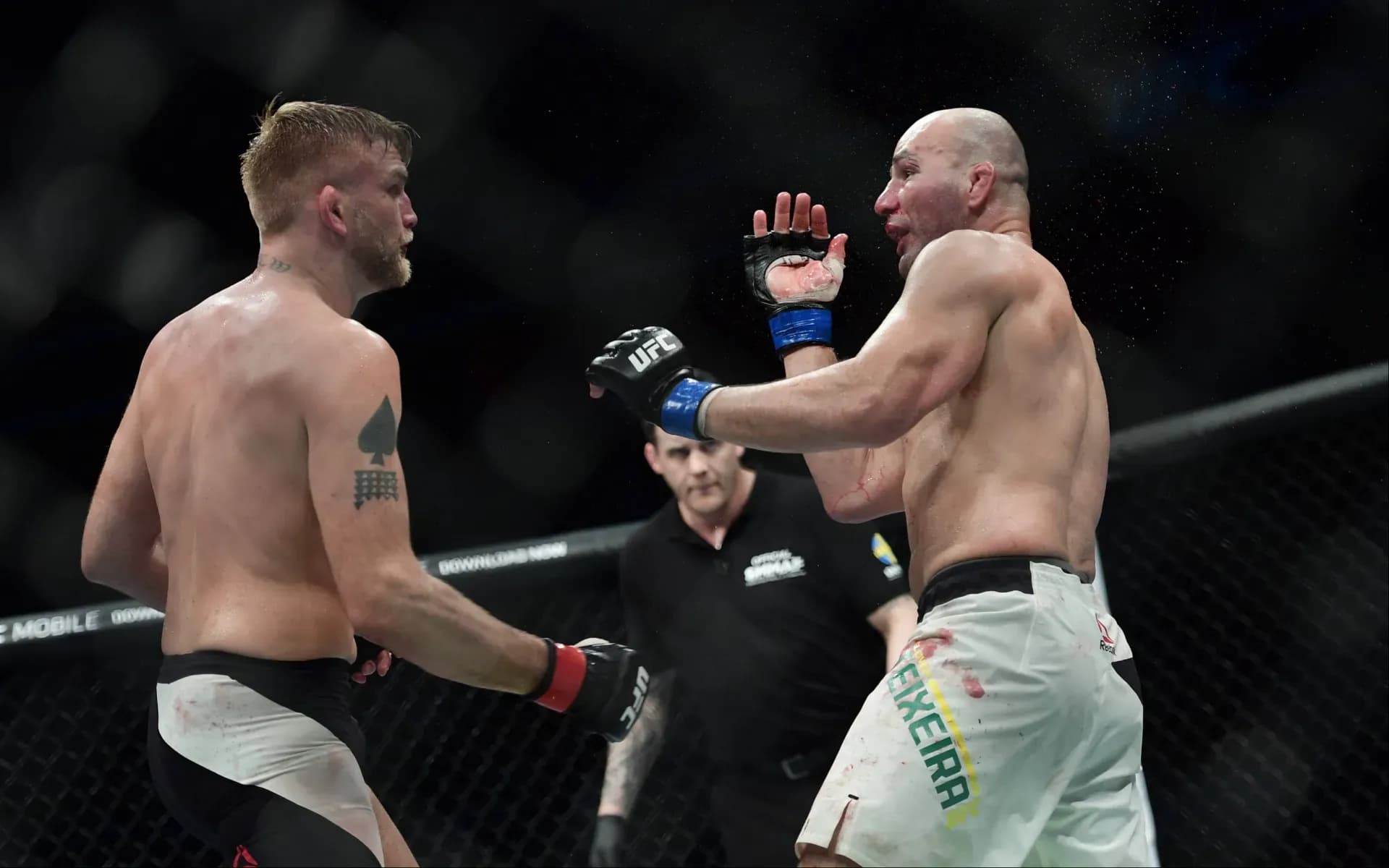 alexander-gustafsson-vs-glover-teixeira