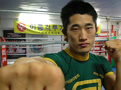 Dong Hyun Kim stuns the Brazilian crowd with KO victory over Erick Silva - dong-hyun-kim-1