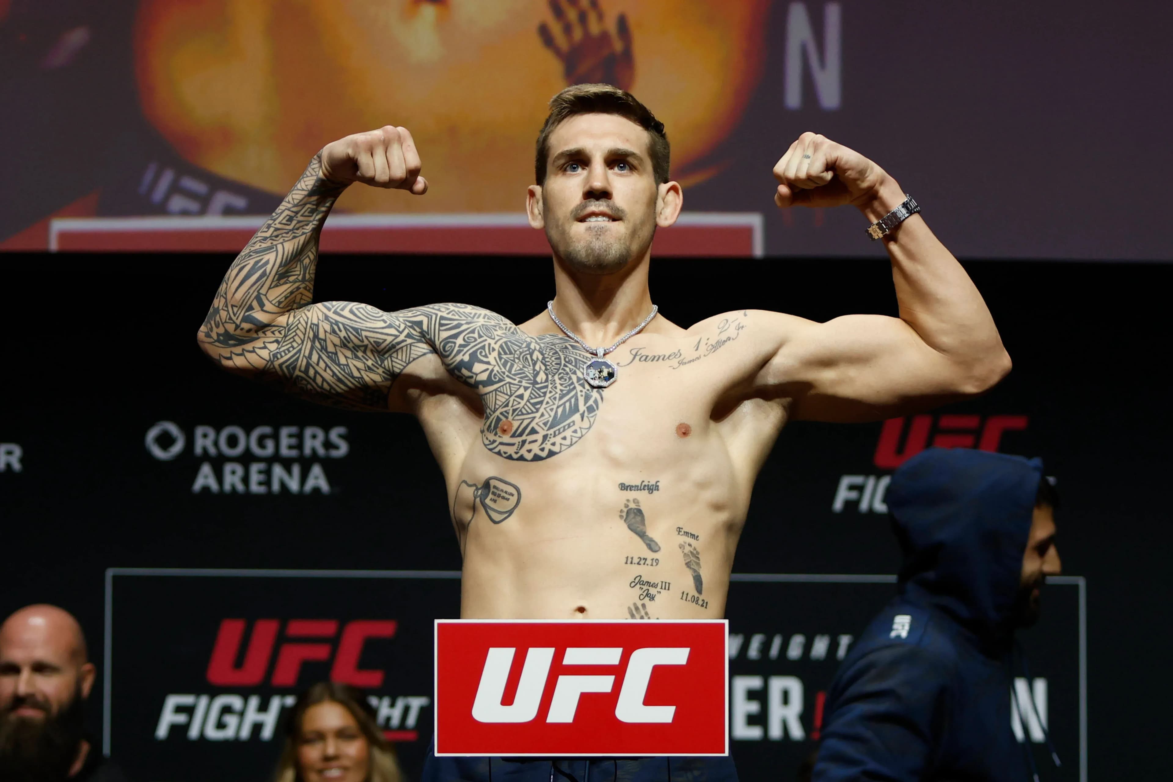 Brendan Allen weighing in