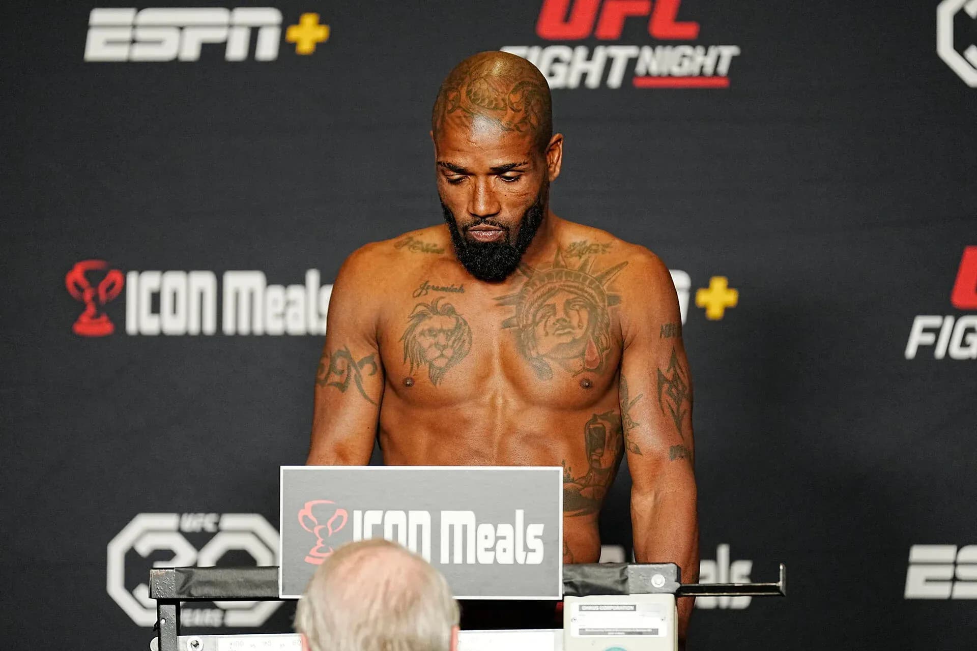 King Green breaks down amid wife's medical emergency as UFC 332 looms.