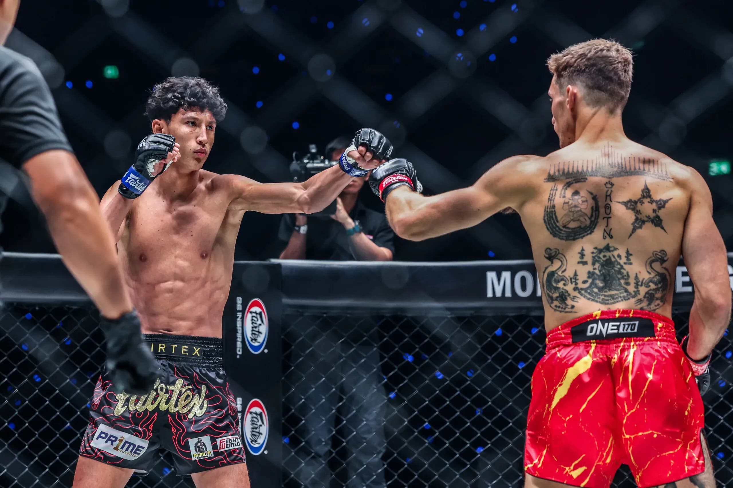 Nabil Anane and Nico Carrillo touch gloves before their first Muay Thai World Title fight