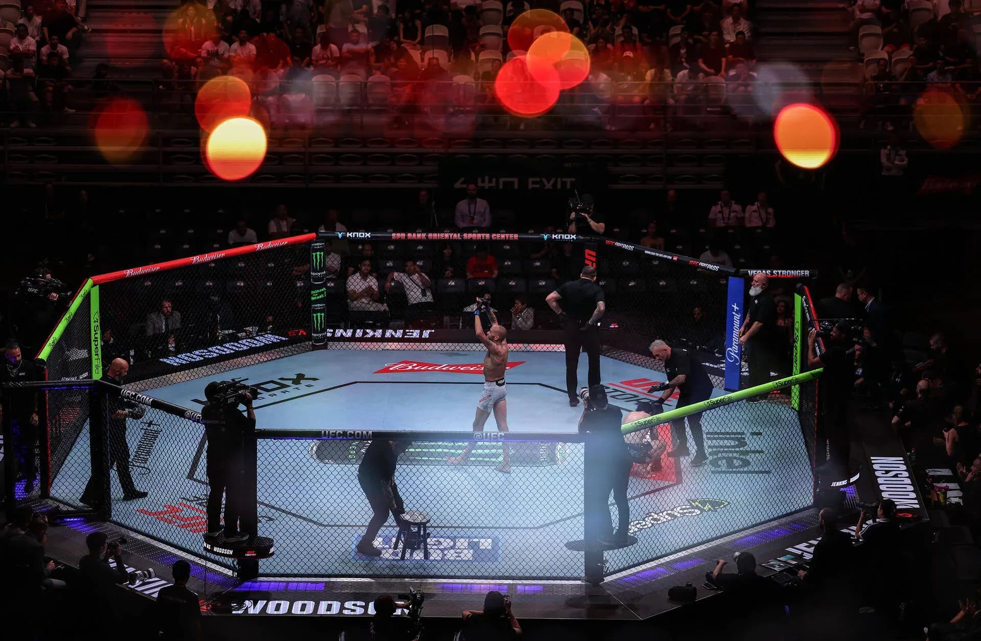 UFC's China return turns sour for hometown heroes