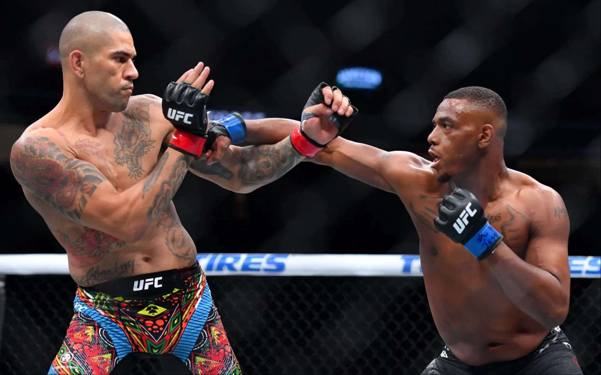 jamahal-hill-vs-alex-pereira