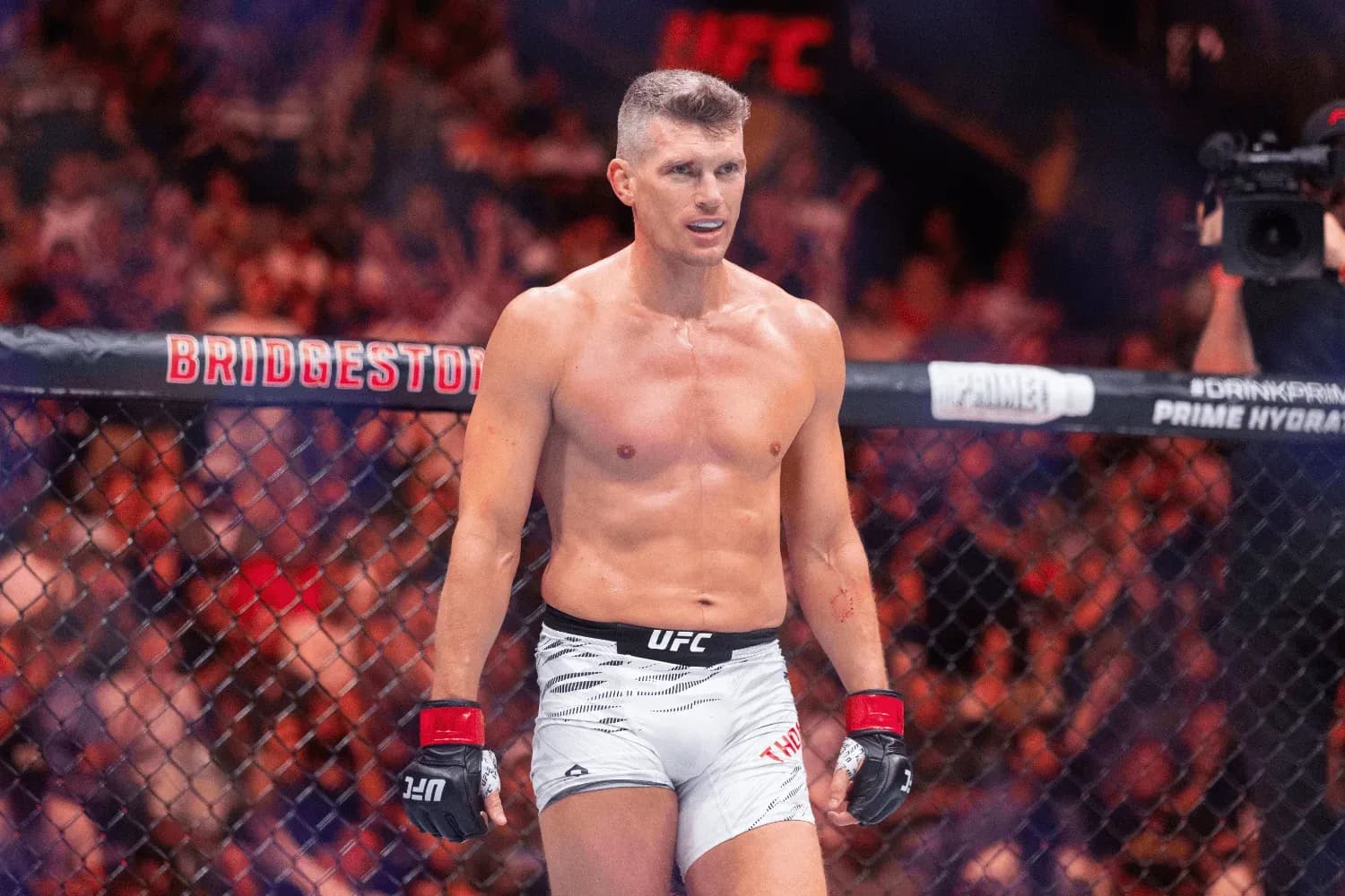 Stephen Thompson during fight in a Welterweight fight during the UFC Fight Night